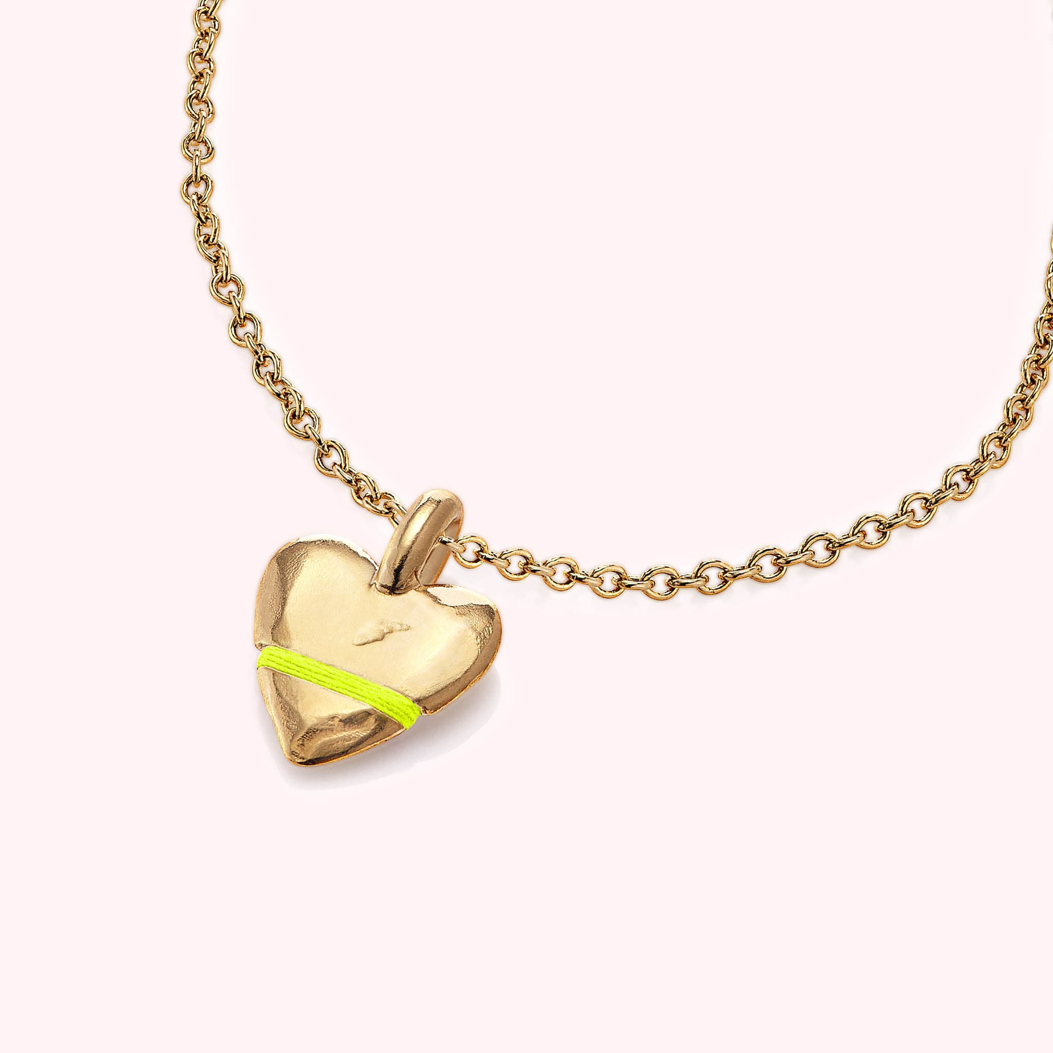 Thousand Fibres Tiny Full-Heart Necklace in Solar