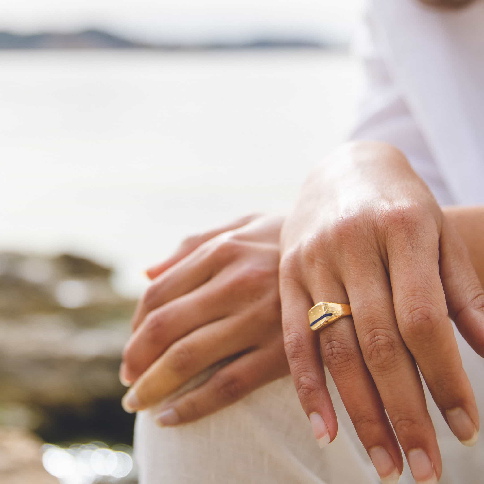 The Give Rise Signet - Thousand Fibres