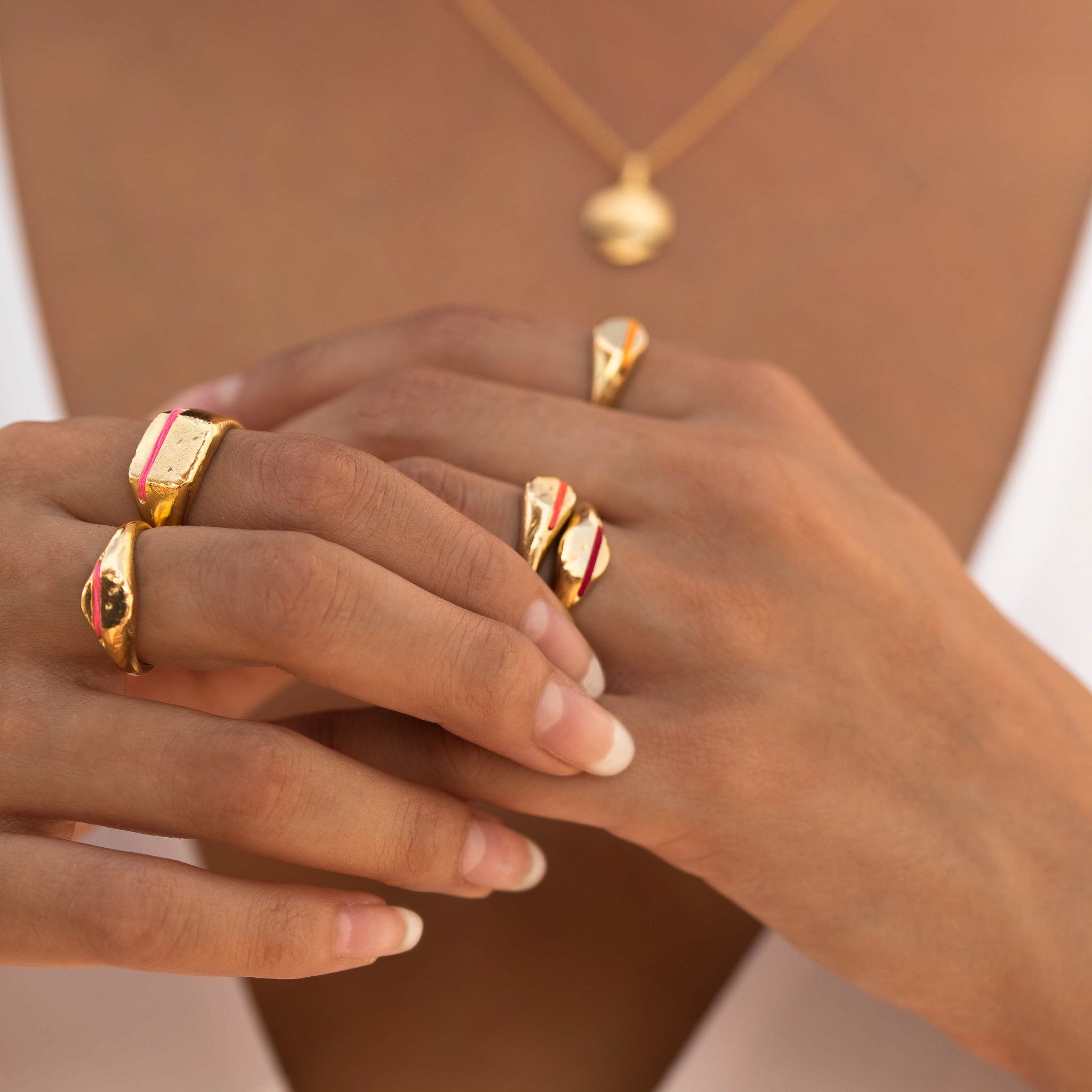 The Give Rise Signet - Thousand Fibres