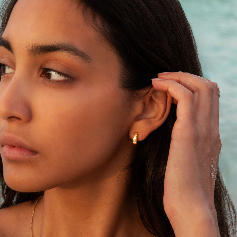 The Pearl Mini Flow State Earrings - Thousand Fibres